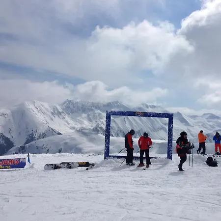 Apartament 1br With Mountain View Near The Gondola